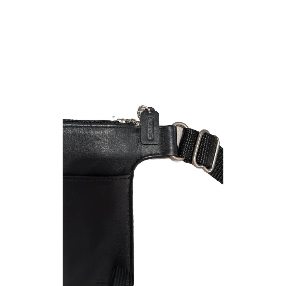 Vintage Coach Black Leather Crossbody Bag USA Made Glove Tanned Cowhide Slim Zip - Picture 6 of 10